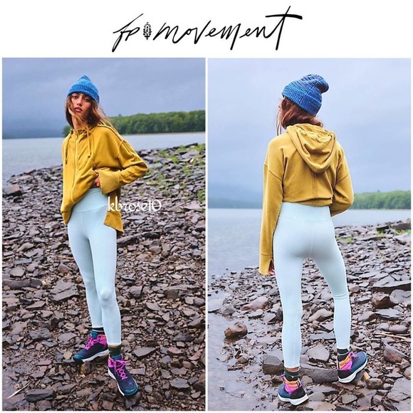 Free People Pants - Free People Movement Happiness Runs Leggings in Iced Mint Size XS/S